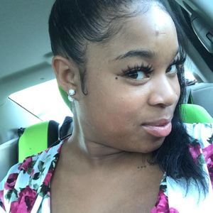 Meet your Posher, Adira